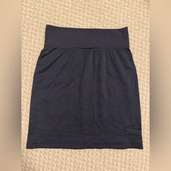 NIKE black ribbed skirt SIZE: XS - Picture 8 of 10